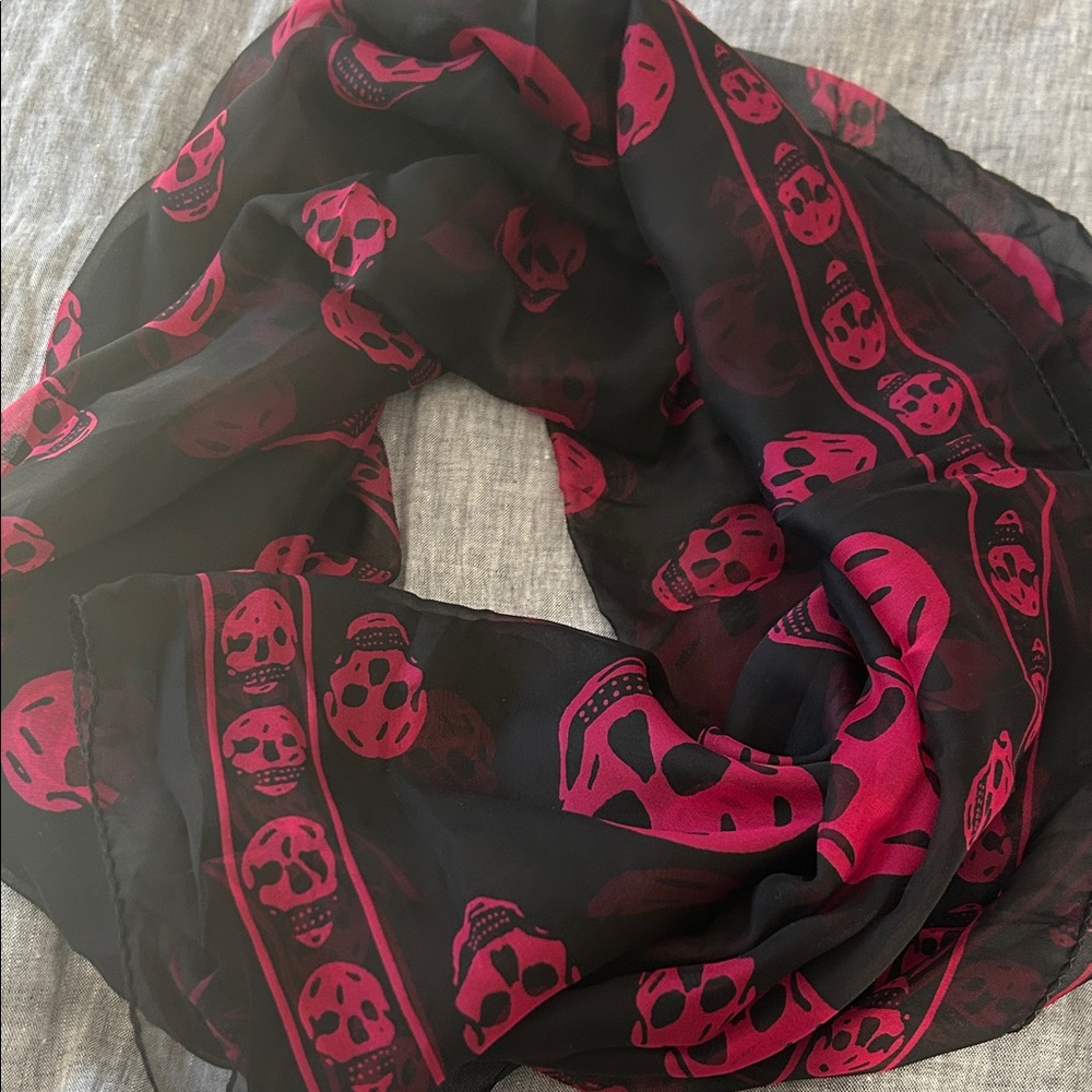 Alexander McQueen Black and Pink Silk Scarf